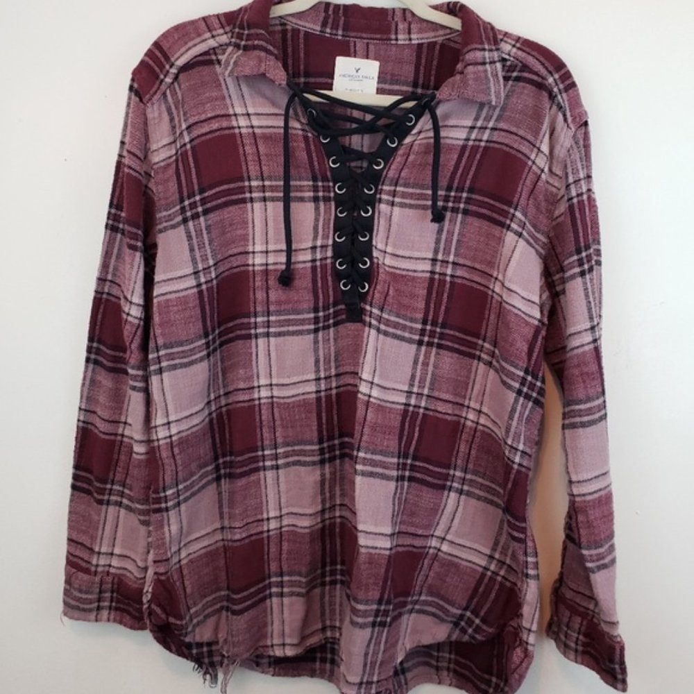 Shoe lace up style plaid shirt